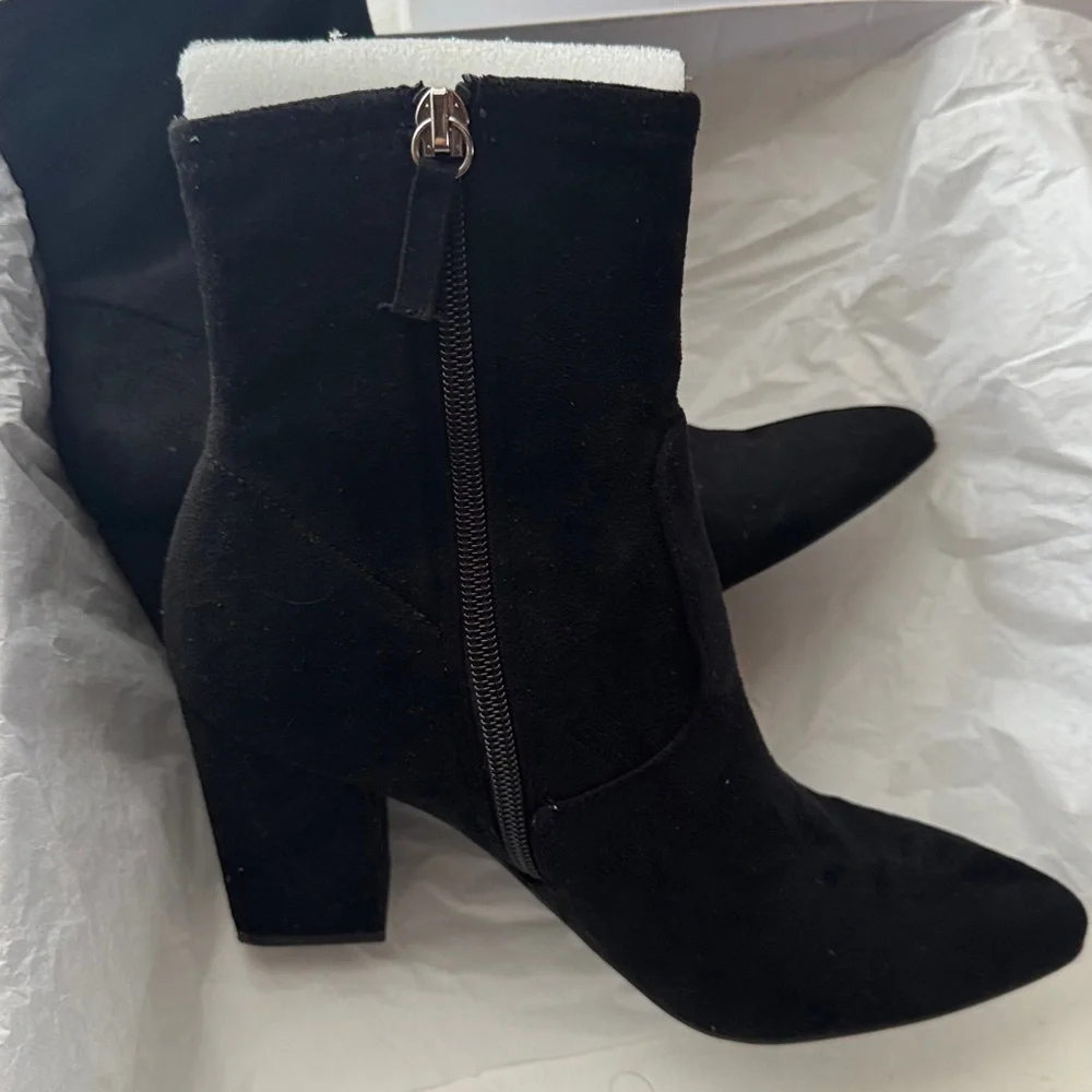 Steve Madden Sleek Black Suede Block-Heel Ankle Booties